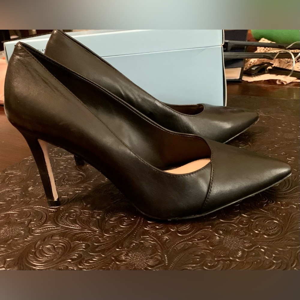 Antonio Melani Magness heels